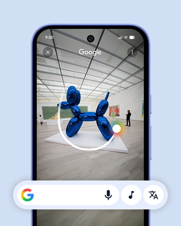 Ecrã de um dispositivo Pixel a mostrar uma escultura famosa de Pop Art num contexto de exposição.